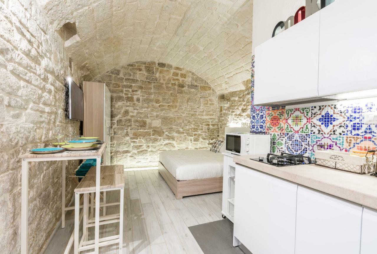 San Nicola Old Town Apartment Casatuabari Buitenkant foto